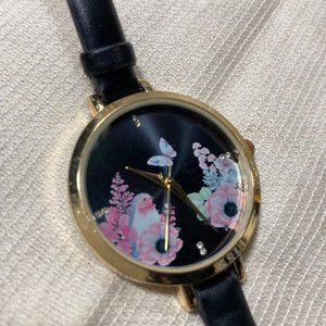 FLowery Watch Dial With Black Straps Watch